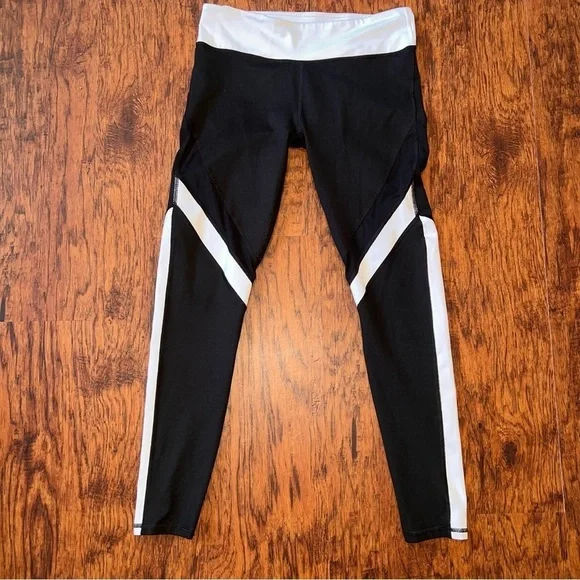 Fabletics Leggings Workout Pants Yoga Pants, Ankle Length, Size Small - Picture 1 of 8